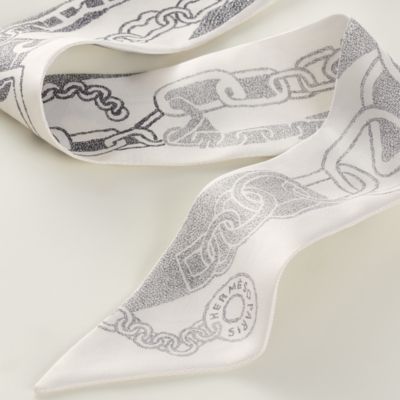 カレ、ショール、スカーフ、ストール | Hermès - エルメス-公式サイト